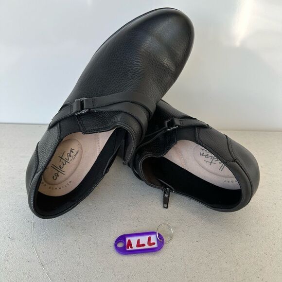 Clarks Valarie 2 May Womens 8 M Black Leather Side Zip Block Heel Ankle Bootie - Picture 1 of 9